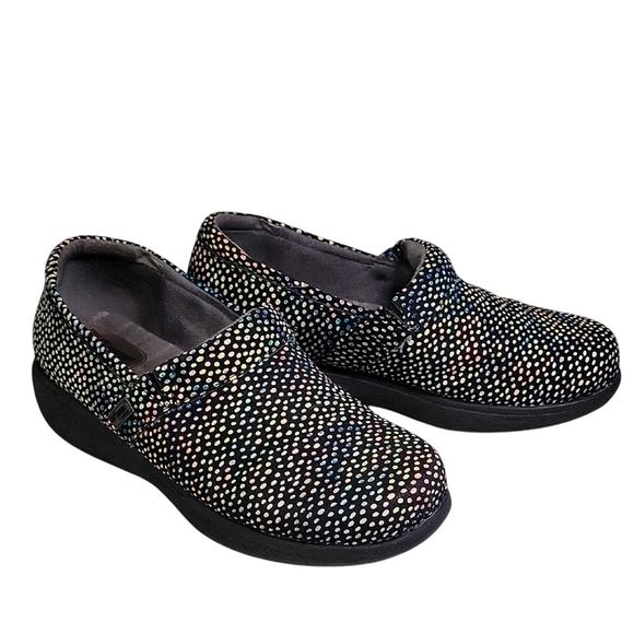 Grey's Anatomy Softwalk Vantage Slip On Meredith Rainbow Dot Clogs Womens 7.5 - Picture 1 of 13